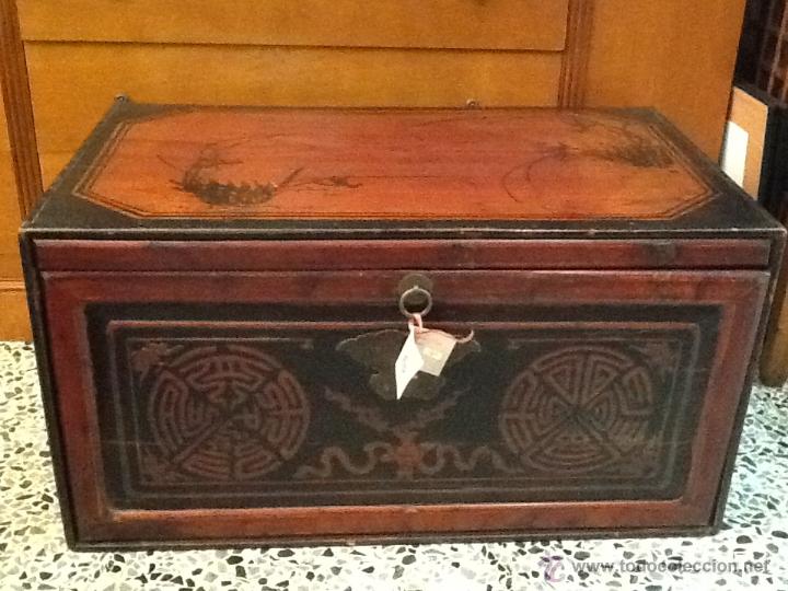 Antig&uuml;edades: Ba&uacute;l antiguo de madera - Foto 1