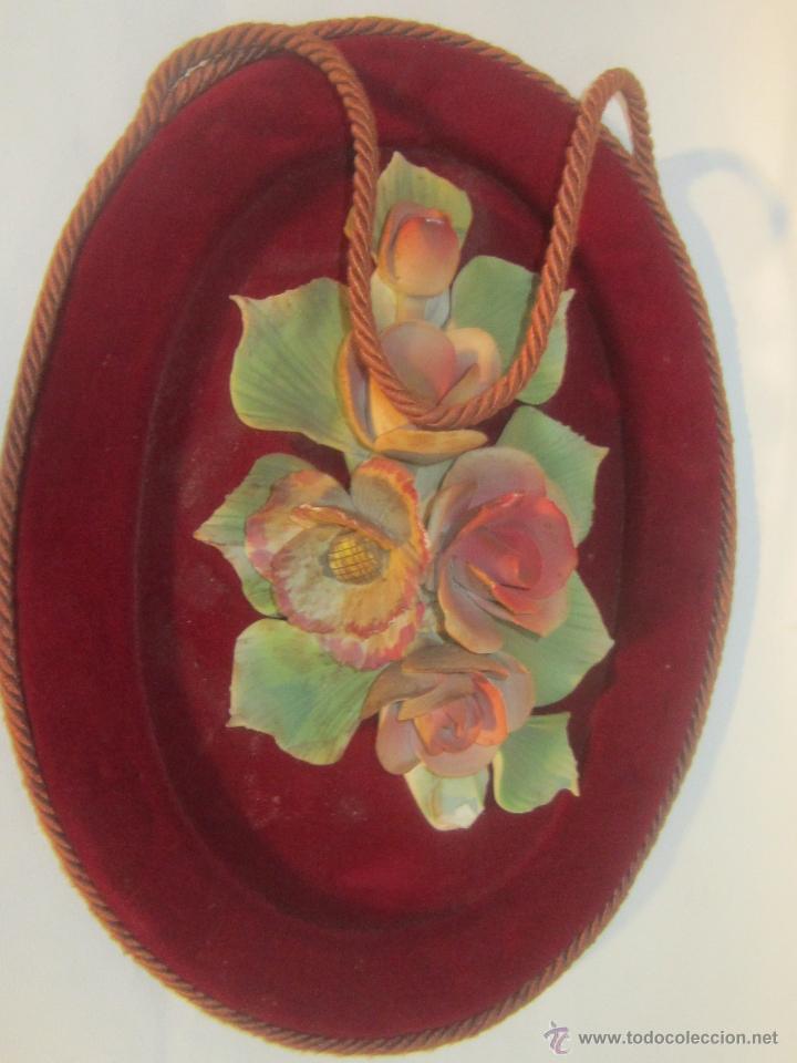 Antiques: ROSAS EN RESINA