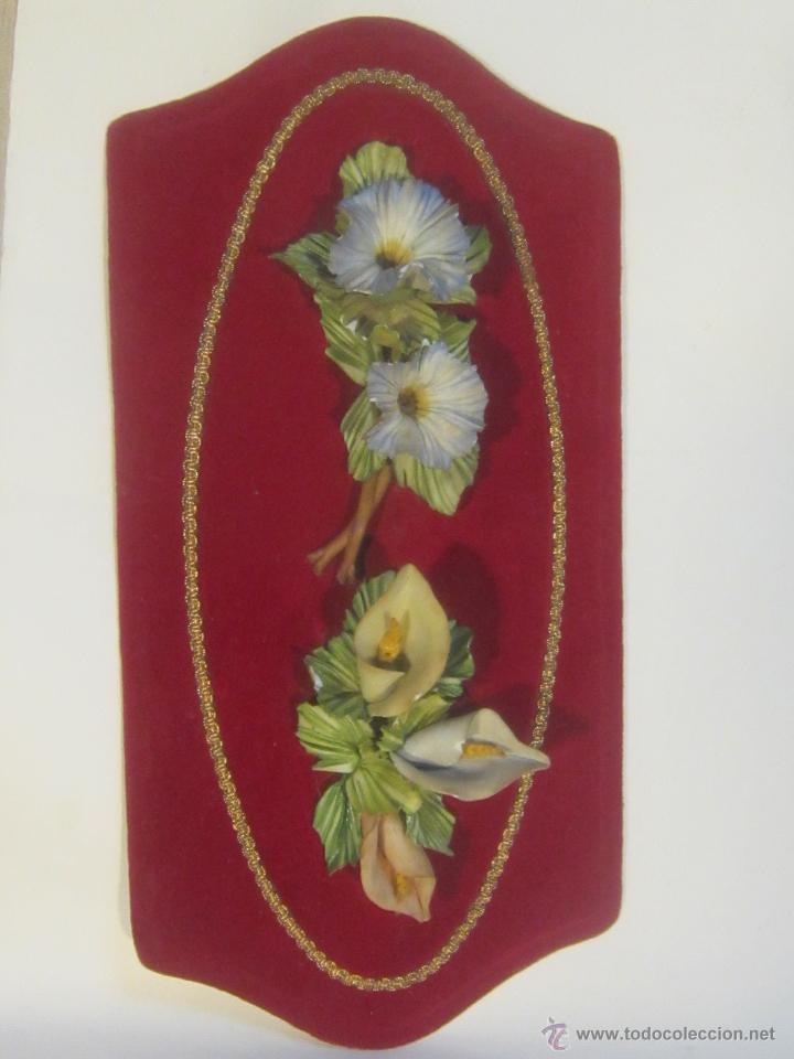 Antiques: FLORES EN RESINA