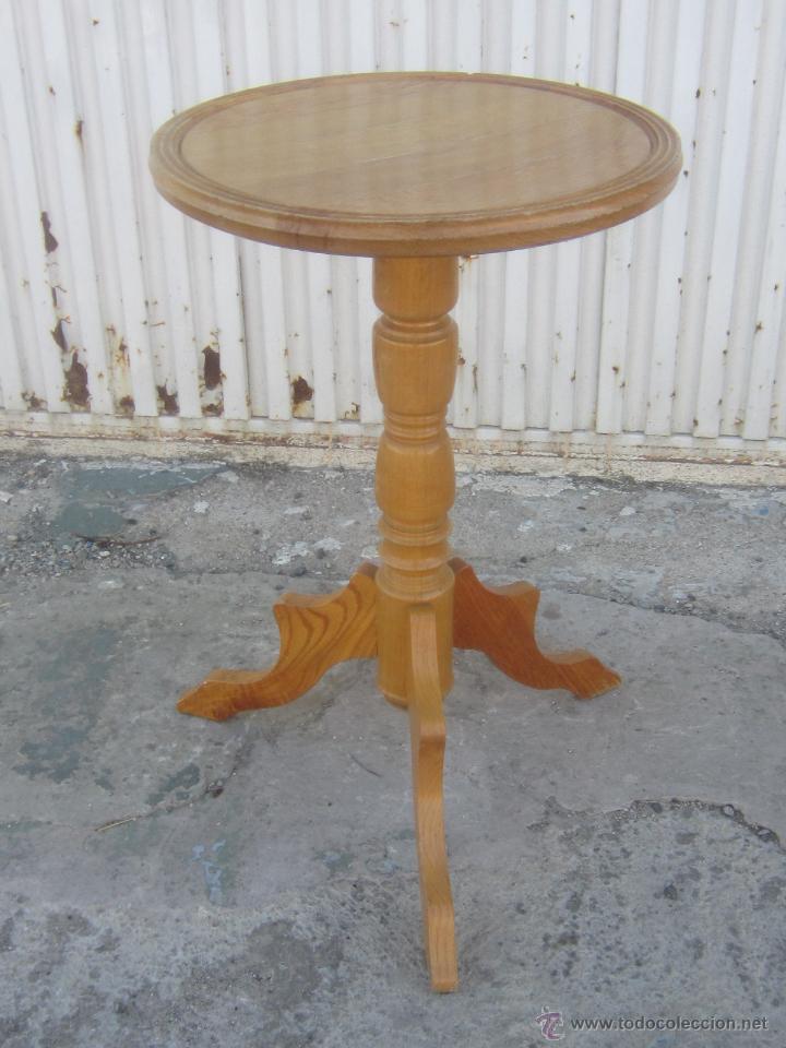 Antig&uuml;edades: VELADOR EN MADERA DE PINO - Foto 4