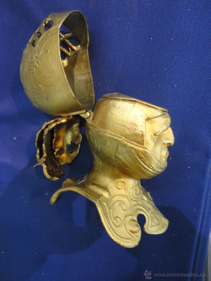 Antig&uuml;edades: * MAGNIFICO TINTERO CON FORMA DE GUERRERO MEDIEVAL - Foto 2
