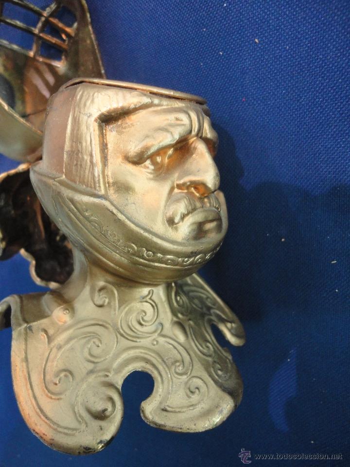 Antig&uuml;edades: * MAGNIFICO TINTERO CON FORMA DE GUERRERO MEDIEVAL - Foto 3