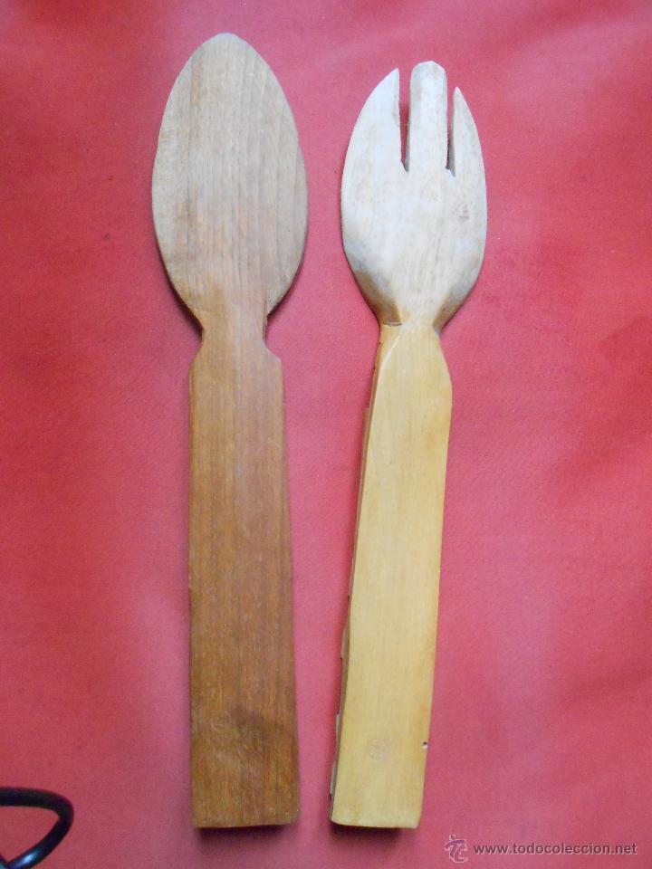 Antig&uuml;edades: CUCHARA Y TENEDOR de madera - Foto 2