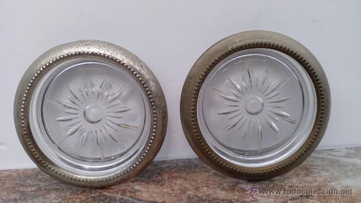 Antig&uuml;edades: PLATITOS DE CRISTAL Y METAL PLATEADO