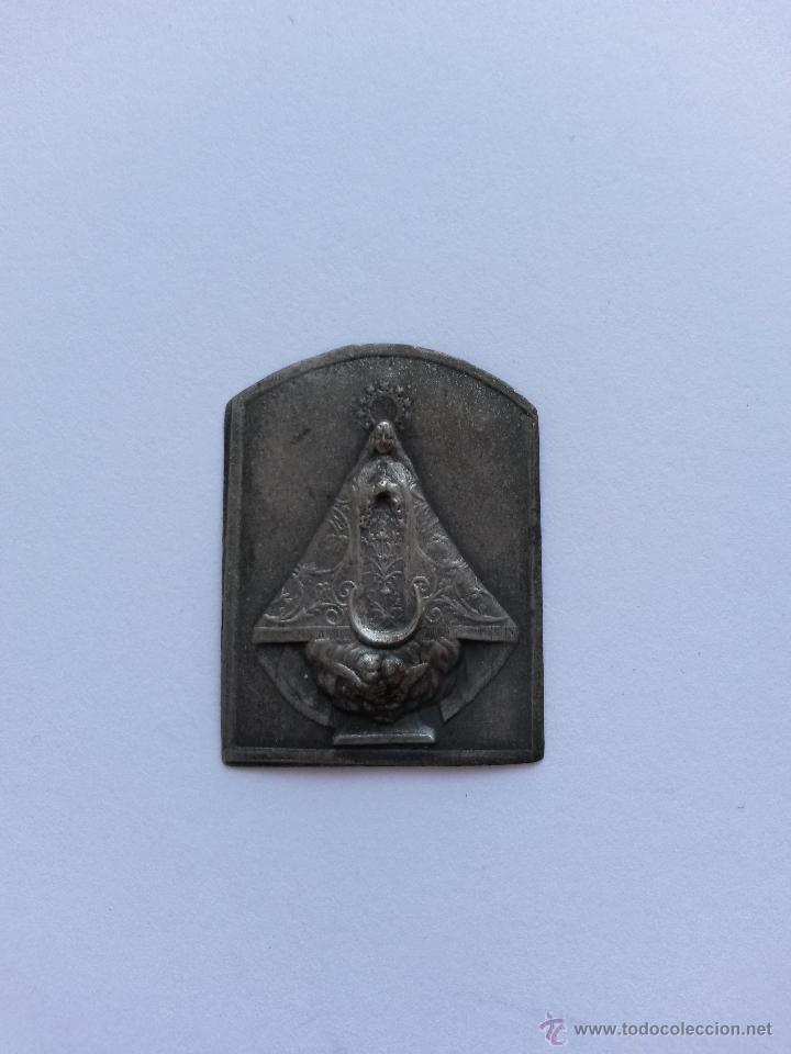 Antig&uuml;edades: Virgen antigua, chapa de 3 x 2,3 cms - Foto 1