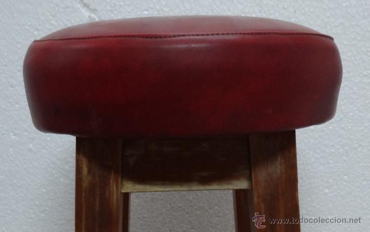 Antig&uuml;edades: TABURETE EN MADERA Y ASIENTO TAPIZADO, 6000-135A - Foto 6