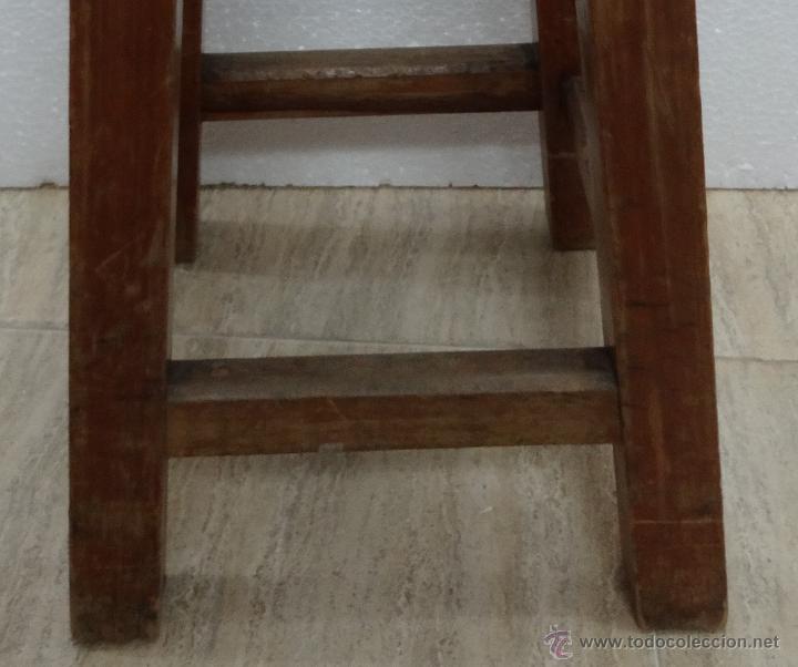 Antig&uuml;edades: TABURETE EN MADERA Y ASIENTO TAPIZADO, 6000-135A - Foto 7