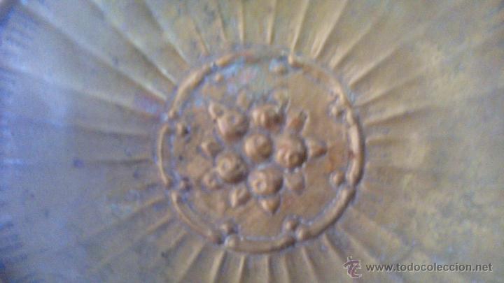Antig&uuml;edades: BANDEJA PEQUE&Ntilde;A EN METAL - Foto 2