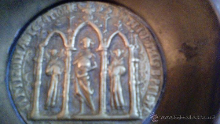Antig&uuml;edades: CUENCO CON MEDALLA DE BRONCE - Foto 2