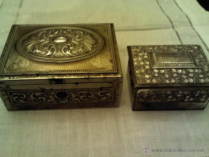 Antig&uuml;edades: LOTE DE DOS CAJAS MET&Aacute;LICAS - Foto 1