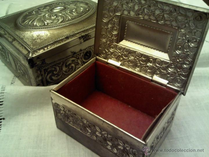 Antig&uuml;edades: LOTE DE DOS CAJAS MET&Aacute;LICAS - Foto 4