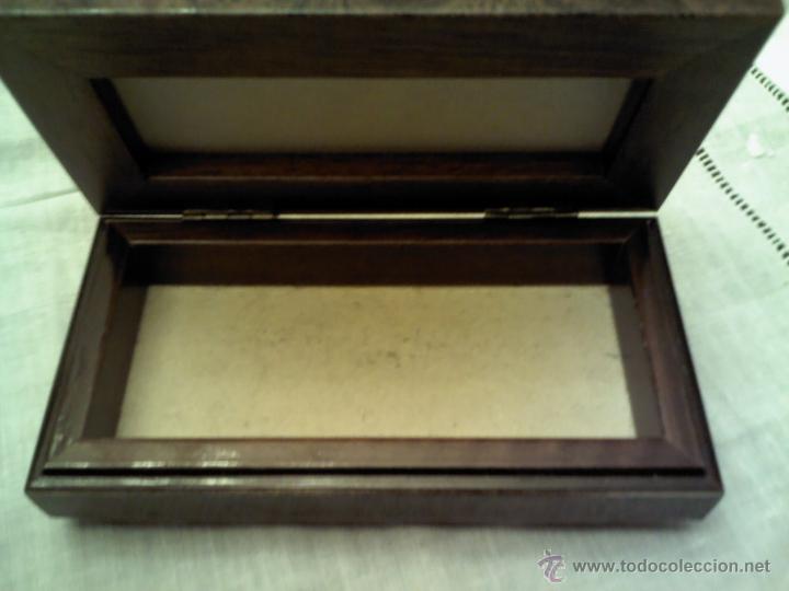 Antig&uuml;edades: CAJA DE MADERA Y PLATA (CON CONTRASTE) - Foto 4