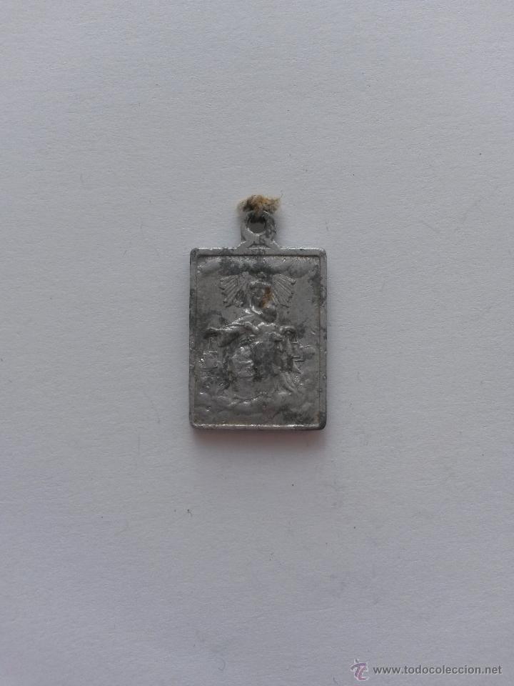 Antig&uuml;edades: Medalla corazon de jesus y virgen del carmen de 2,5 x 1,5 cms - Foto 2
