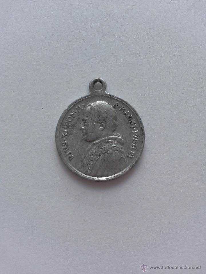 Antig&uuml;edades: Medalla antigua de pio XI de 2 cms de diametro - Foto 1