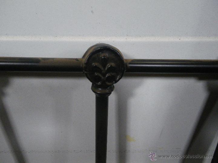Antig&uuml;edades: CABECERO DE CAMA 1,50  ,,,, VER - Foto 3