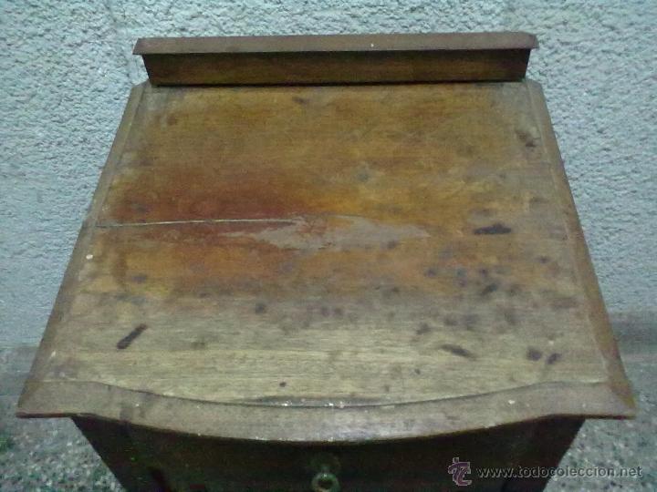 Antig&uuml;edades: MESILLA NOCHE CAOBA PARA RESTAURAR - Foto 4