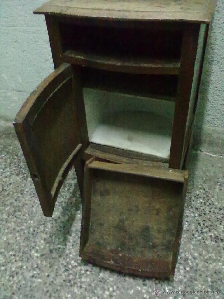 Antig&uuml;edades: MESILLA NOCHE CAOBA PARA RESTAURAR - Foto 5