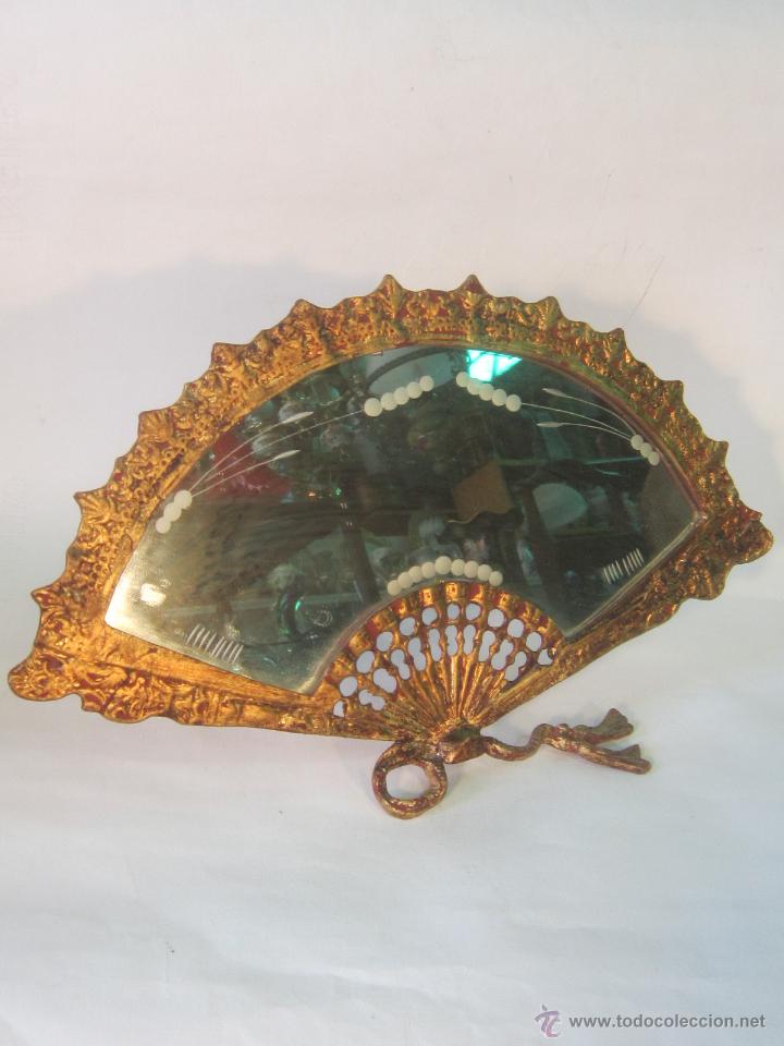 Antig&uuml;edades: ESPEJO DE SOBREMESA EN BRONCE Y DORADO - Foto 4
