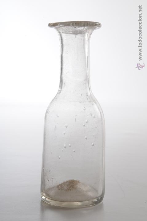 Antig&uuml;edades: ANTIGUA BOTELLA EN VIDRIO SOPLADO - Foto 1
