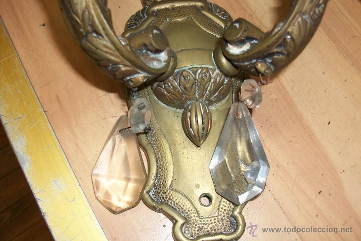 Antig&uuml;edades: ANTIGUO APLIQUE DE BRONCE DE 2 LUCES - Foto 3
