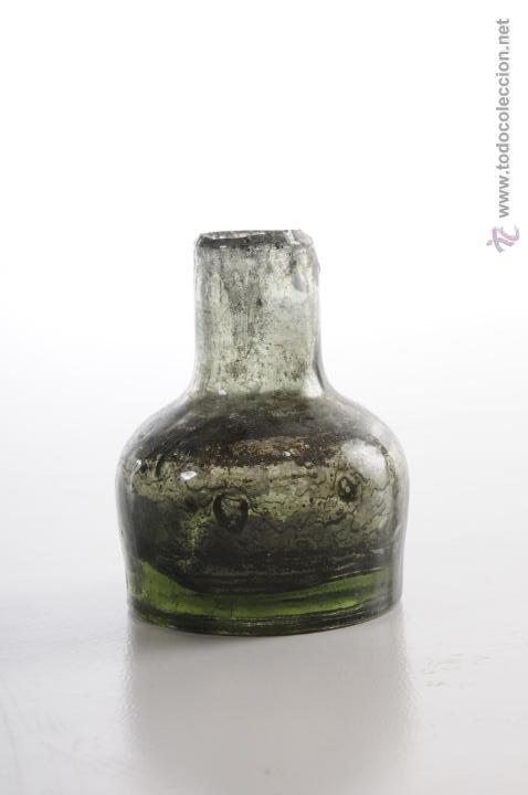 Antig&uuml;edades: ANTIGUO TINTERO EN VIDRIO VERDE - Foto 1