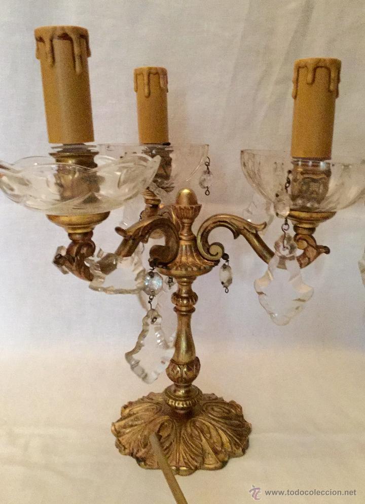 Antig&uuml;edades: soberbios candelabros de bronce y cristal.Electrificado. - Foto 2