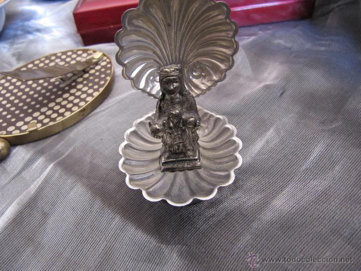 Antig&uuml;edades: PEQUE&Ntilde;A CONCHA DE METAL CON VIRGEN - Foto 3