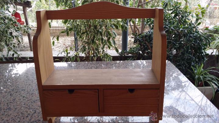 Antig&uuml;edades: precioso especiero de madera. - Foto 1