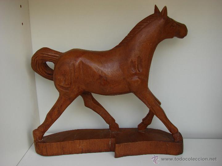 Antig&uuml;edades: FIGURA DE CABALLO EN TALLA DE MADERA - Foto 4