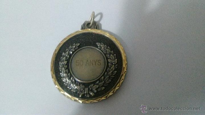 Antig&uuml;edades: ESCOLA PARROQUIAL NURIA 50 ANYS-1933-1983-DIAMETRO 6 CMTS