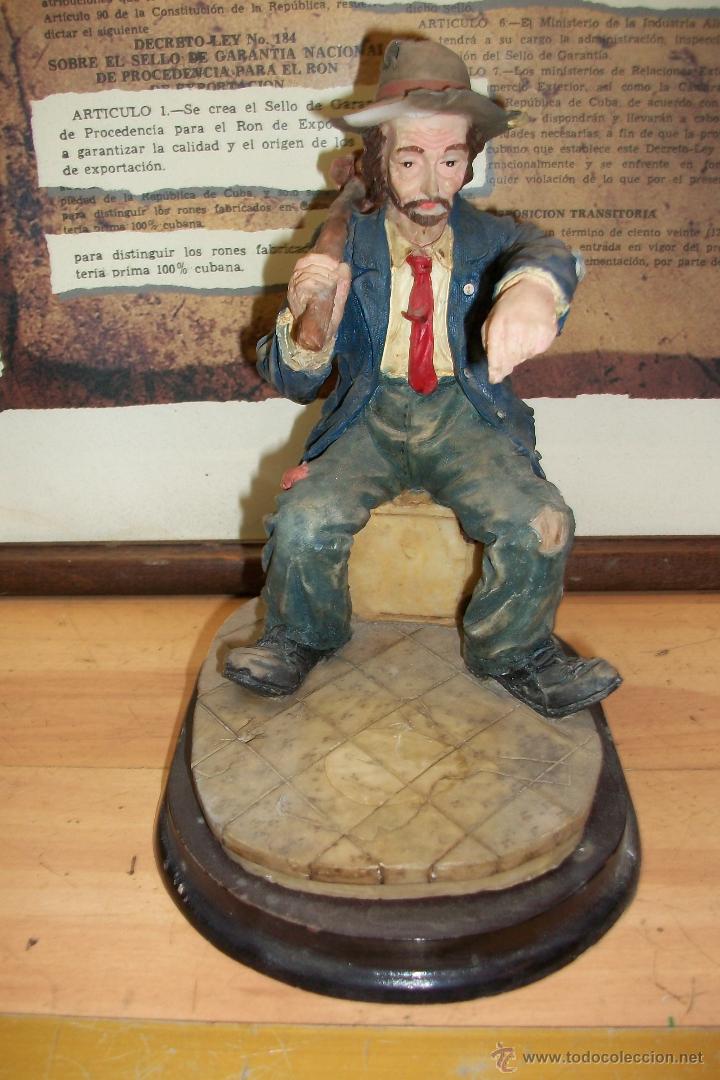 Antig&uuml;edades: ANTIGUA FIGURA DE VAGABUNDO - Foto 1
