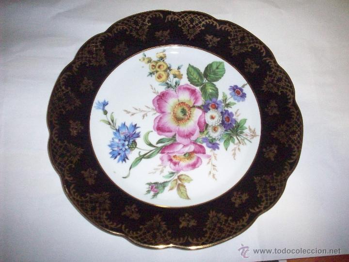 Antig&uuml;edades: PLATO DE LIMOGES CON FLORES .MARCAS EL LA BASE - Foto 1