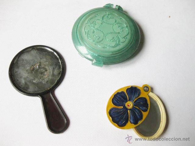 Antig&uuml;edades: TRES ESPEJOS DE BOLSO DE PLASTICO Y CELULOIDE - Foto 1