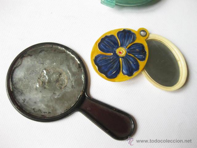 Antig&uuml;edades: TRES ESPEJOS DE BOLSO DE PLASTICO Y CELULOIDE - Foto 2