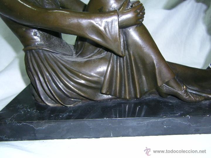 Antig&uuml;edades: BRONCE DE DAMA CON PERRO - Foto 5