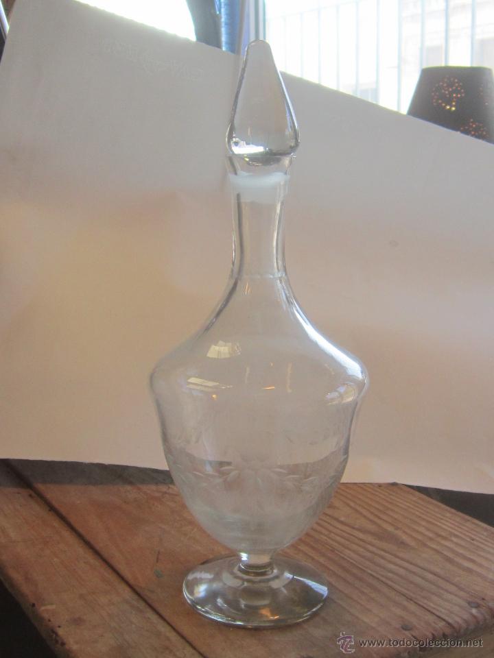 Antig&uuml;edades: BOTELLA LICORERA EN CRISTAL TALLADO - Foto 3