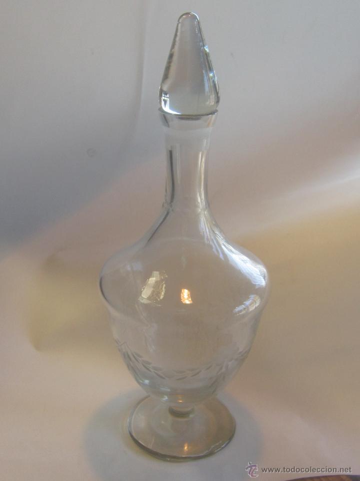 Antig&uuml;edades: BOTELLA LICORERA EN CRISTAL TALLADO - Foto 4