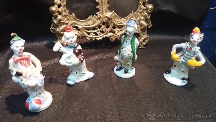 Antig&uuml;edades: Cuatro antiguos payasos de ceramicas - Foto 1