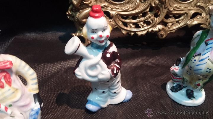 Antig&uuml;edades: Cuatro antiguos payasos de ceramicas - Foto 2