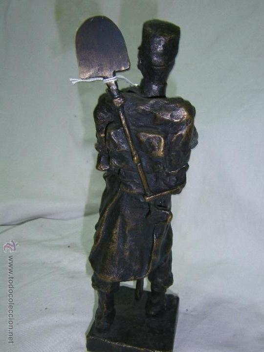 Antig&uuml;edades: FIGURA DE BRONCE- PONTONERO - Foto 1