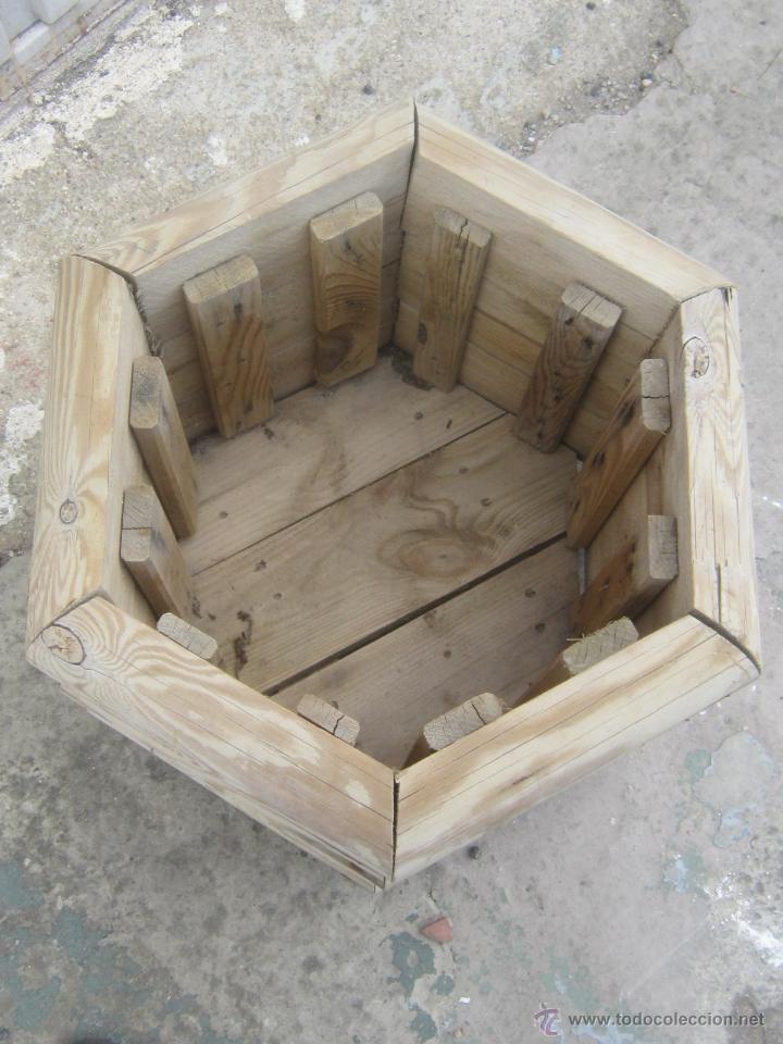 Antig&uuml;edades: MACETERO EN MADERA DE PINO - Foto 4
