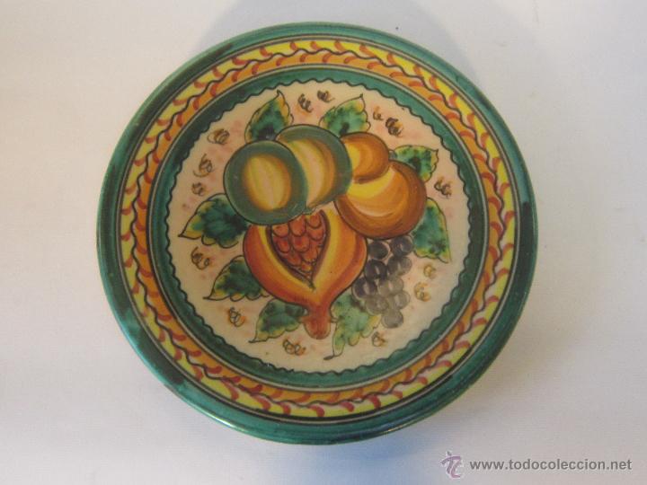 Antig&uuml;edades: PLATO EN CERAMICA FIRMADA - Foto 3