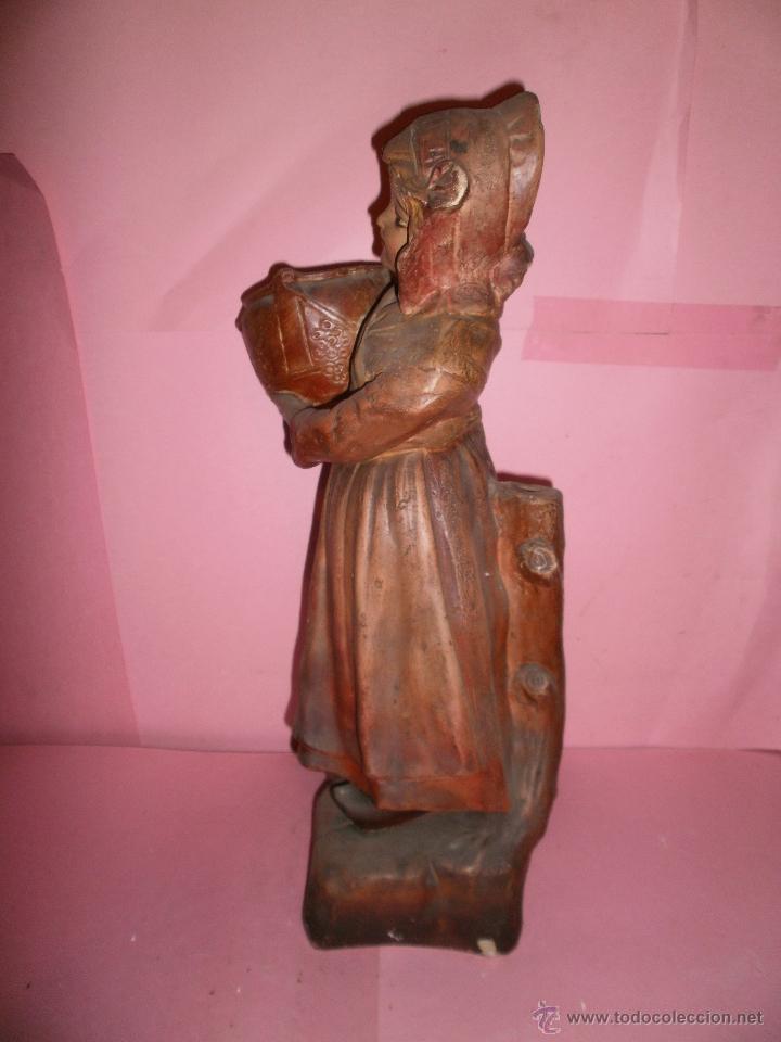 Antig&uuml;edades: FIGURA NI&Ntilde;A CON CESTO S-XIX - Foto 3