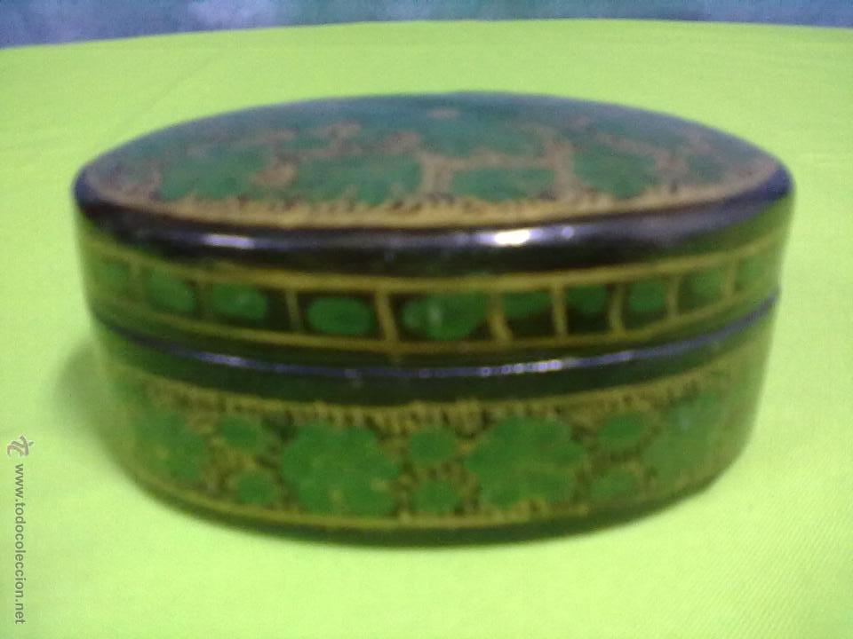 Antig&uuml;edades: OVALADA CAJA PAPIER MACHE VERDE ORO - Foto 1
