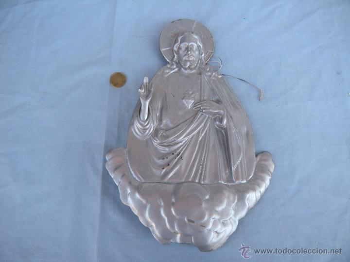 Antig&uuml;edades: ANTIGUO RELIEVE MET&Aacute;LICO CORAZ&Oacute;N DE JES&Uacute;S - Foto 4