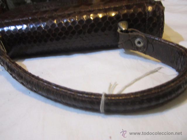 Antig&uuml;edades: Antiguo bolso en piel de serpiente. - Foto 4