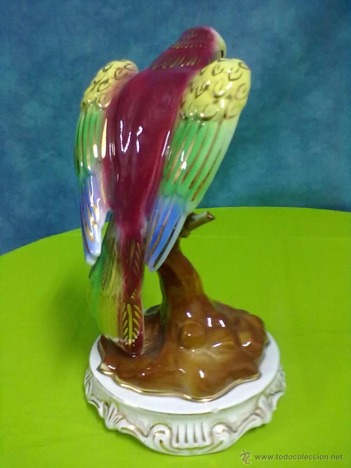 Antig&uuml;edades: COLORIDO LORO PORCELANA - Foto 3