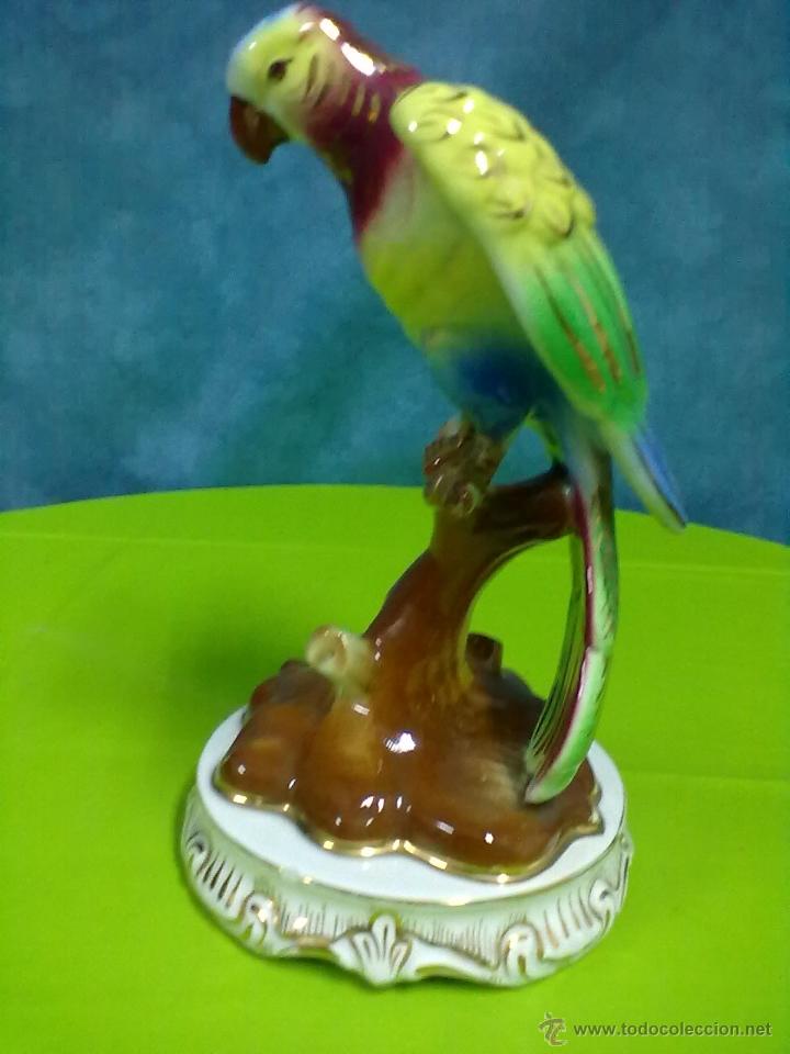Antig&uuml;edades: COLORIDO LORO PORCELANA - Foto 5