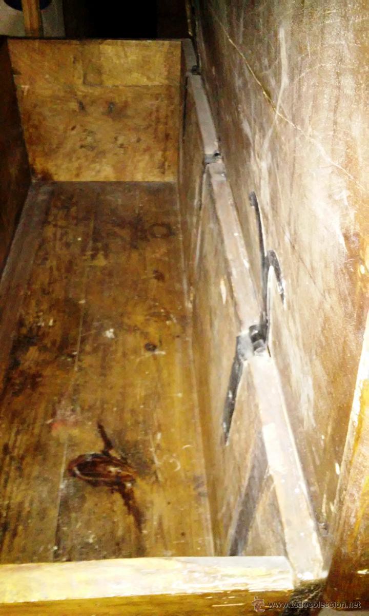 Antig&uuml;edades: Arca antigua de madera de nogal blanco - Foto 3