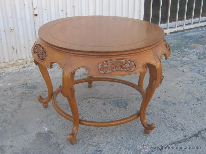 Antig&uuml;edades: MESA BAJA EN MADERA TALLADA - Foto 8